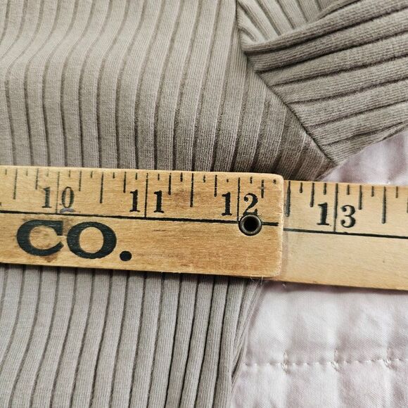 EUC ZARA TAUPE / TAN RIBBED HALF BUTTONED BODYSUIT LONGSLEEVES SIZE M - Picture 11 of 12